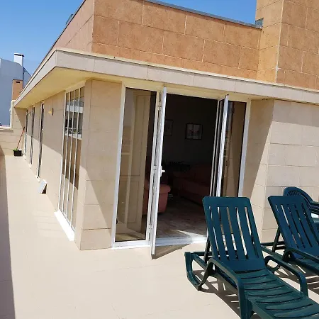 2 Bedrooms At 200 M Away From The With Sea View Furnished Balcony And Wifi شقة *